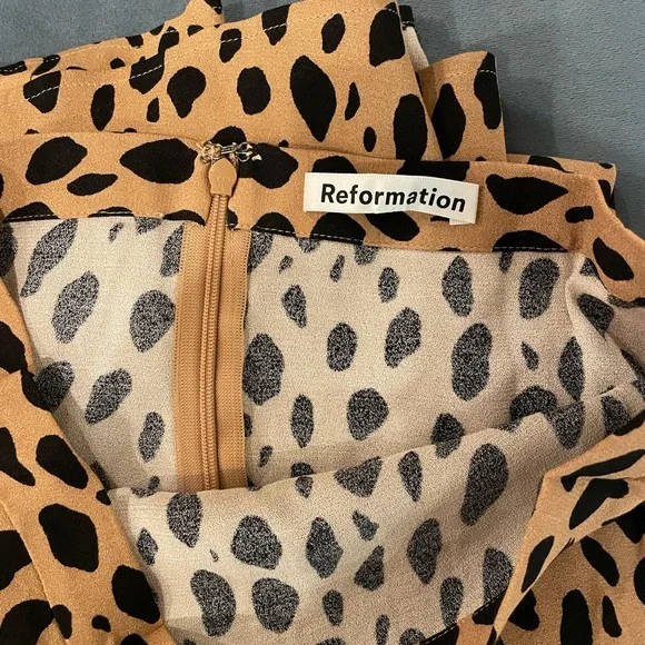 Reformation Bea Skirt Bobcat - Picture 5 of 5